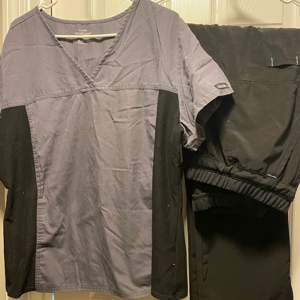 Womens Scrubs sizes XL & XXL
